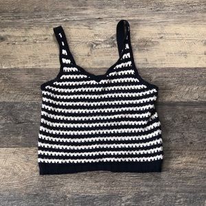 White and navy blue knitted crop top
